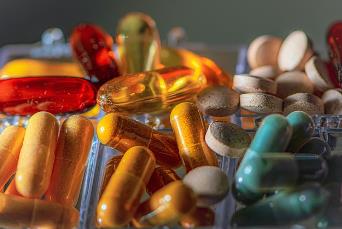 微生物培養(yǎng)、藥敏試驗?zāi)康募皩Ω腥局委熜Ч挠绊憽Y料和方法